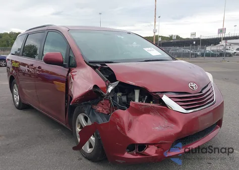 2017 Toyota Sienna Le 8 Passenger from USA, damaged, VIN 5TDKZ3DC0HS797041